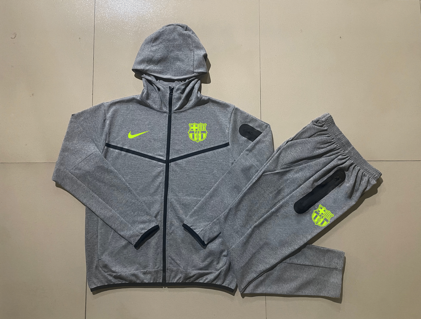 Conjunto Nike Poleron + Pantalon Barcelona 25-26