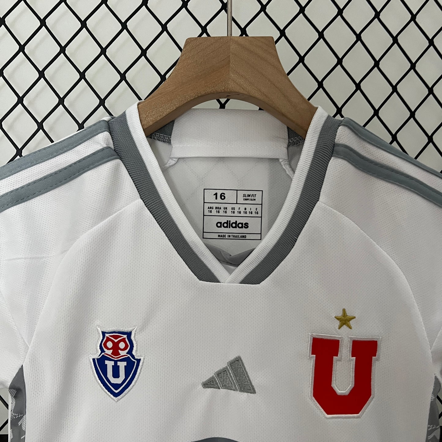 Camiseta Universidad de Chile Visita Niño 24-25