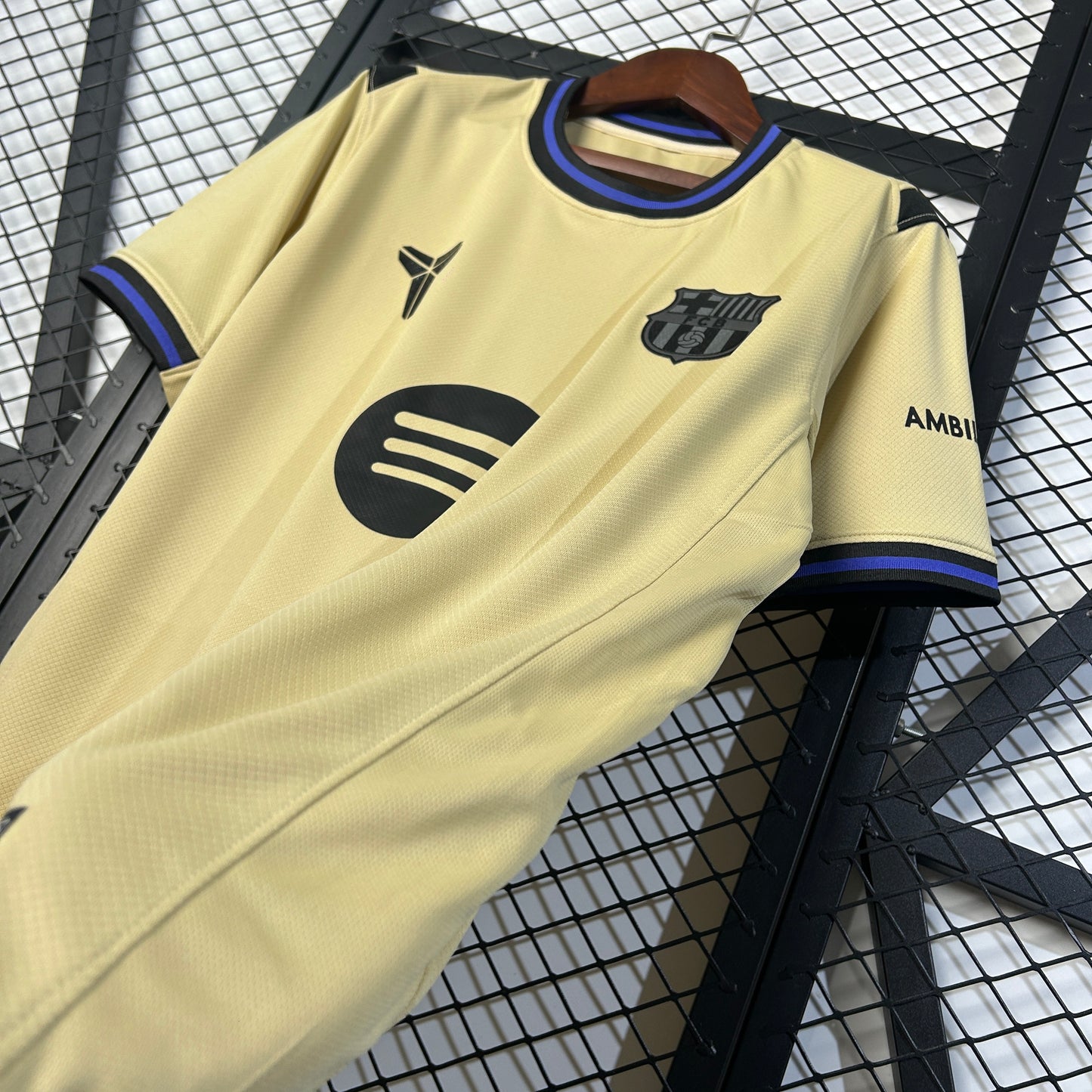 Camiseta Alternativa Visita Barcelona 25-26