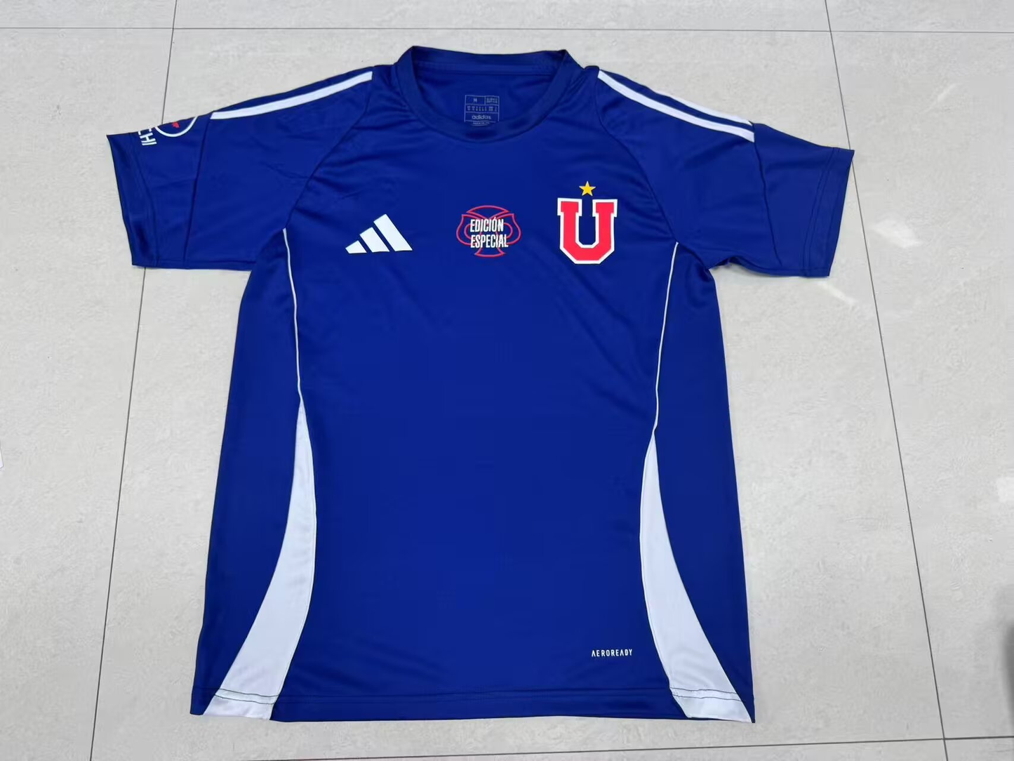 Camiseta Universidad de Chile Edición Especial de Entrenamiento