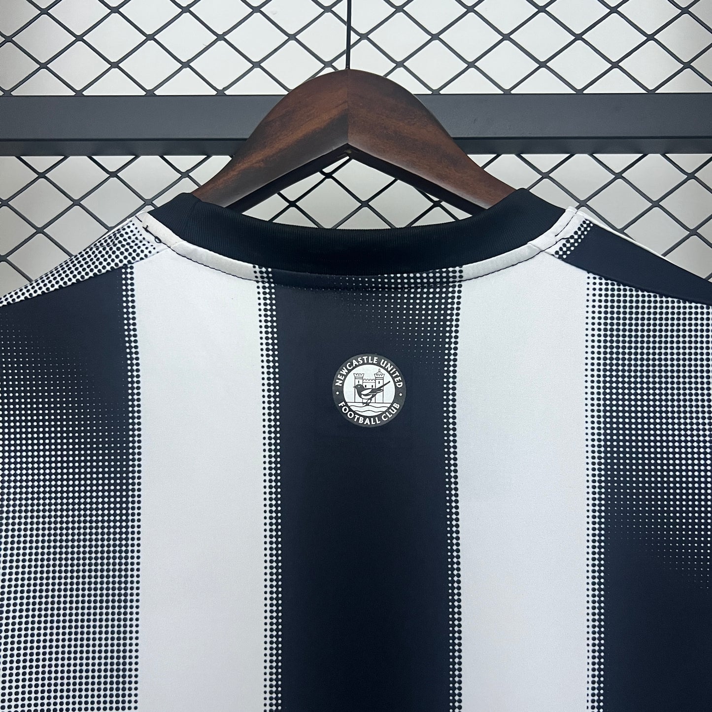 Camiseta Local Newcastle 25-26