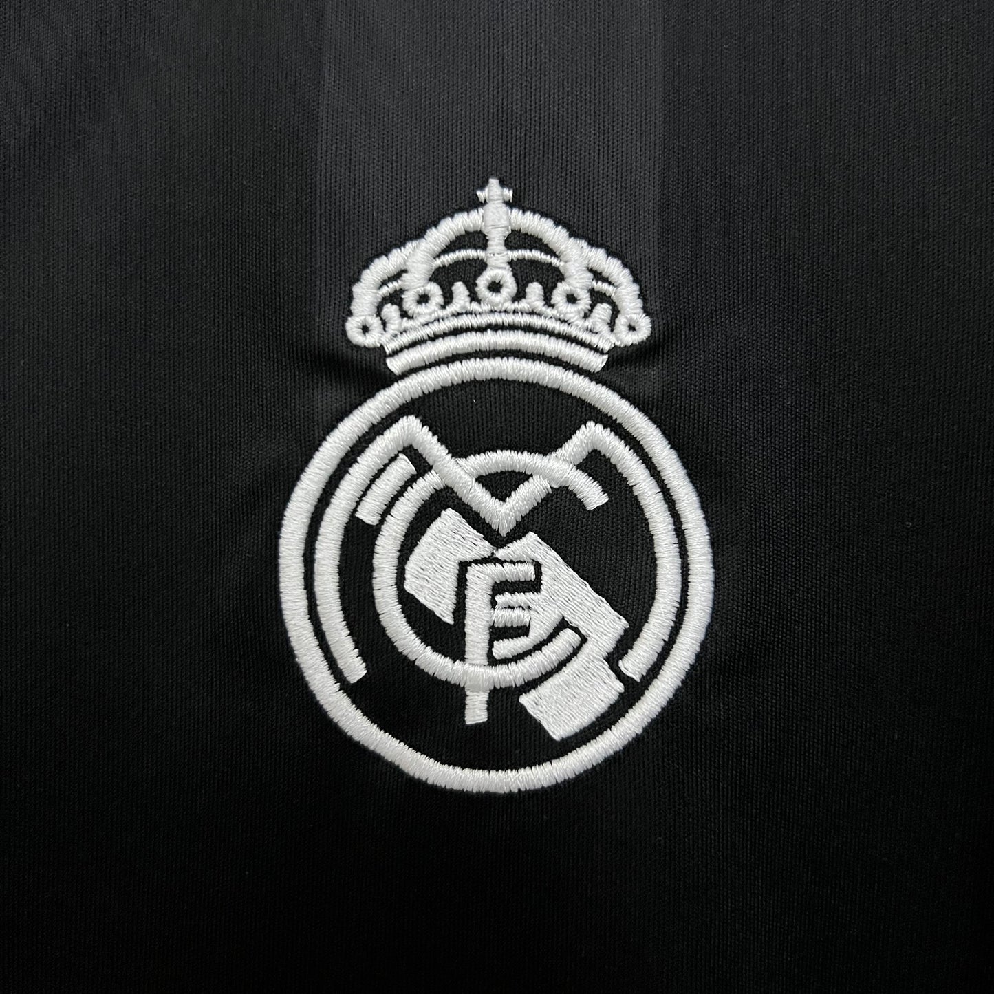 Camiseta Edición Negra Real Madrid 25-26