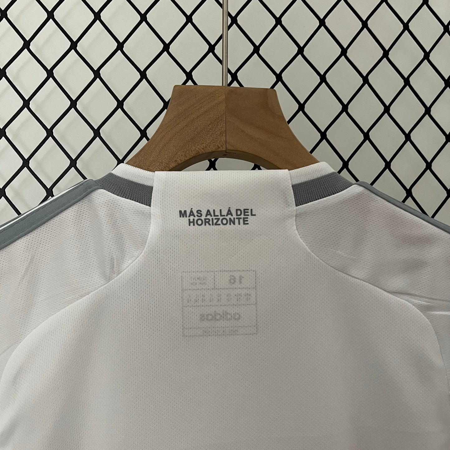 Camiseta Universidad de Chile Visita Niño 24-25