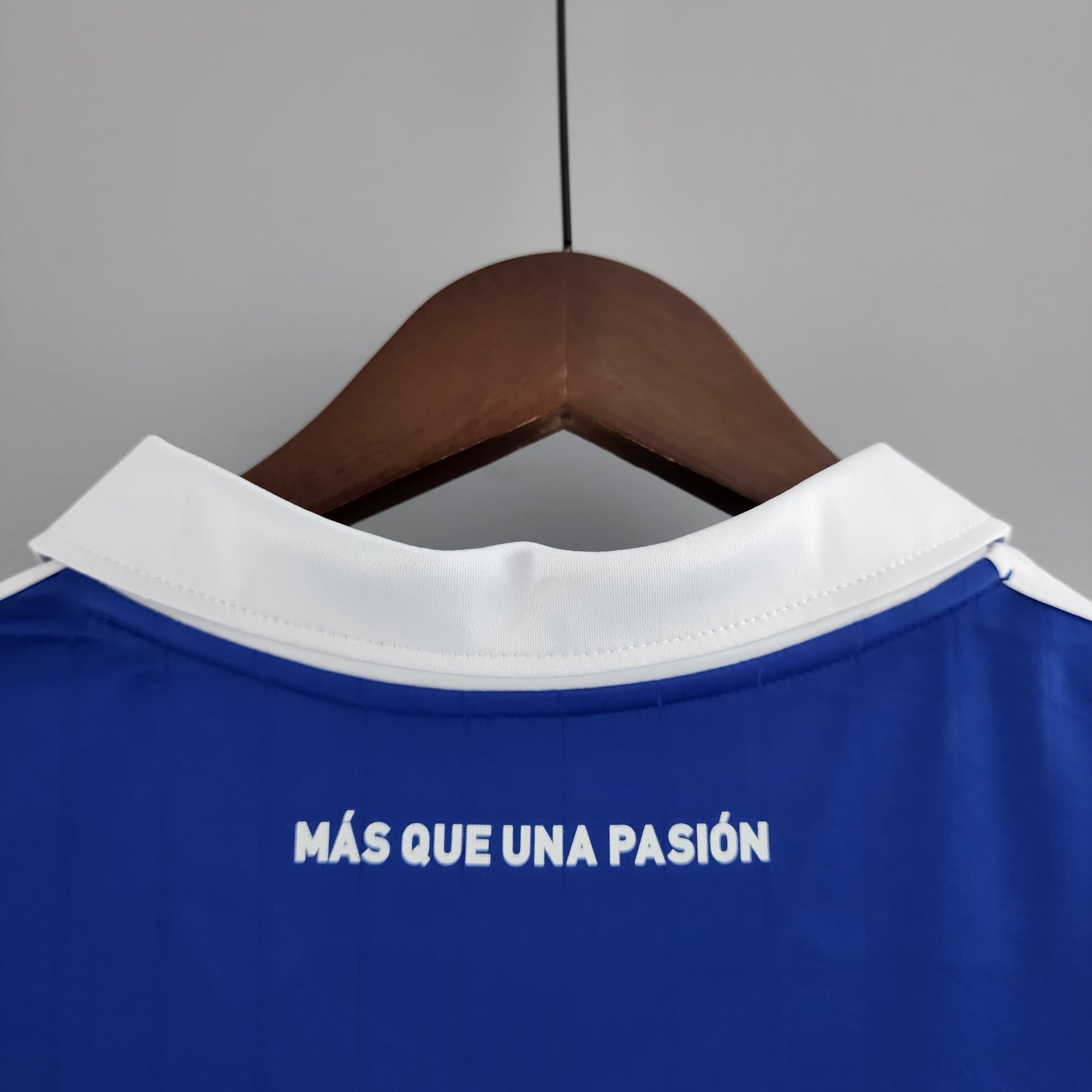 Camiseta Universidad de Chile Local 22-23