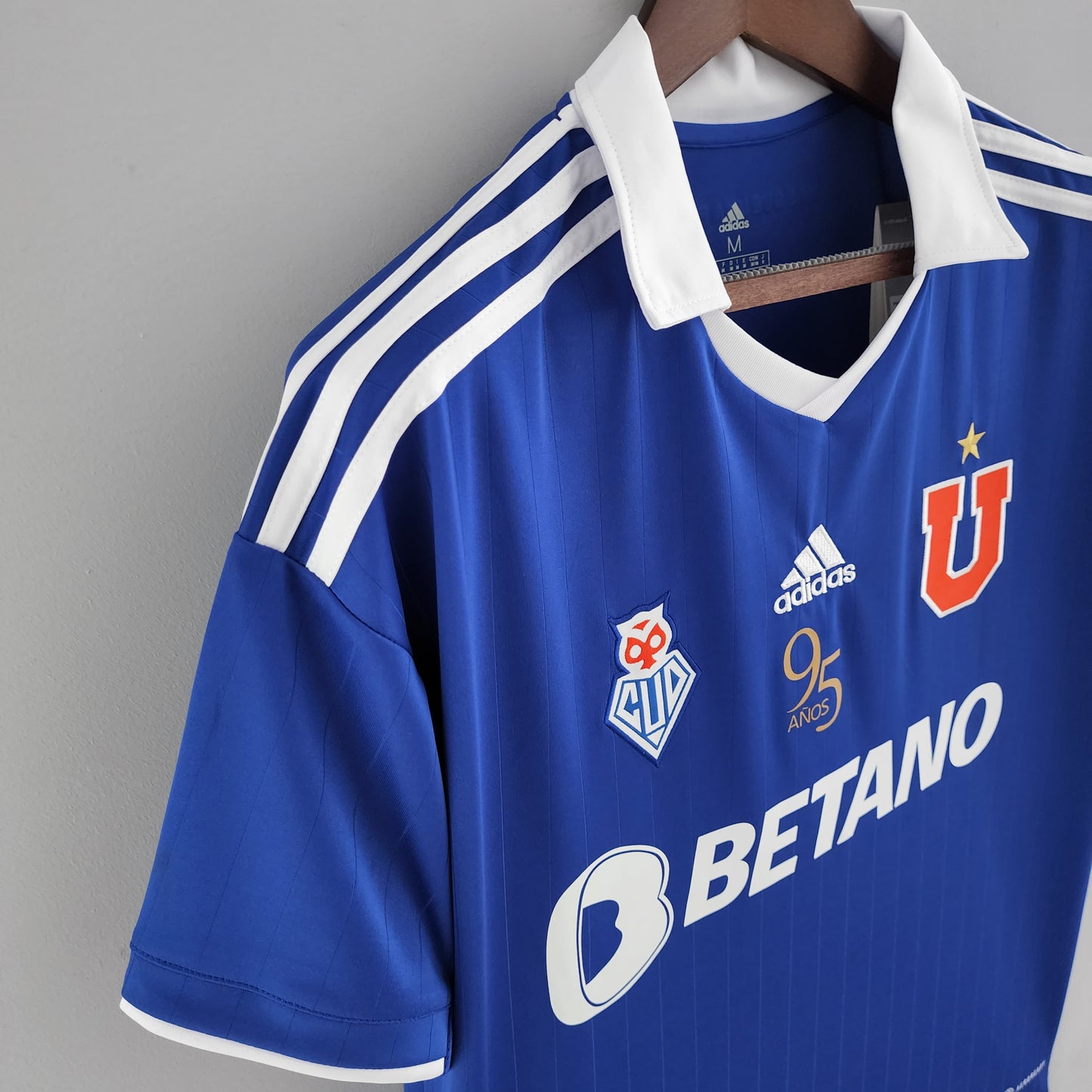 Camiseta Universidad de Chile Local 22-23