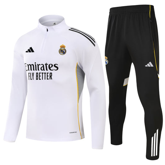 Conjunto de entrenamiento 25-26 Real Madrid