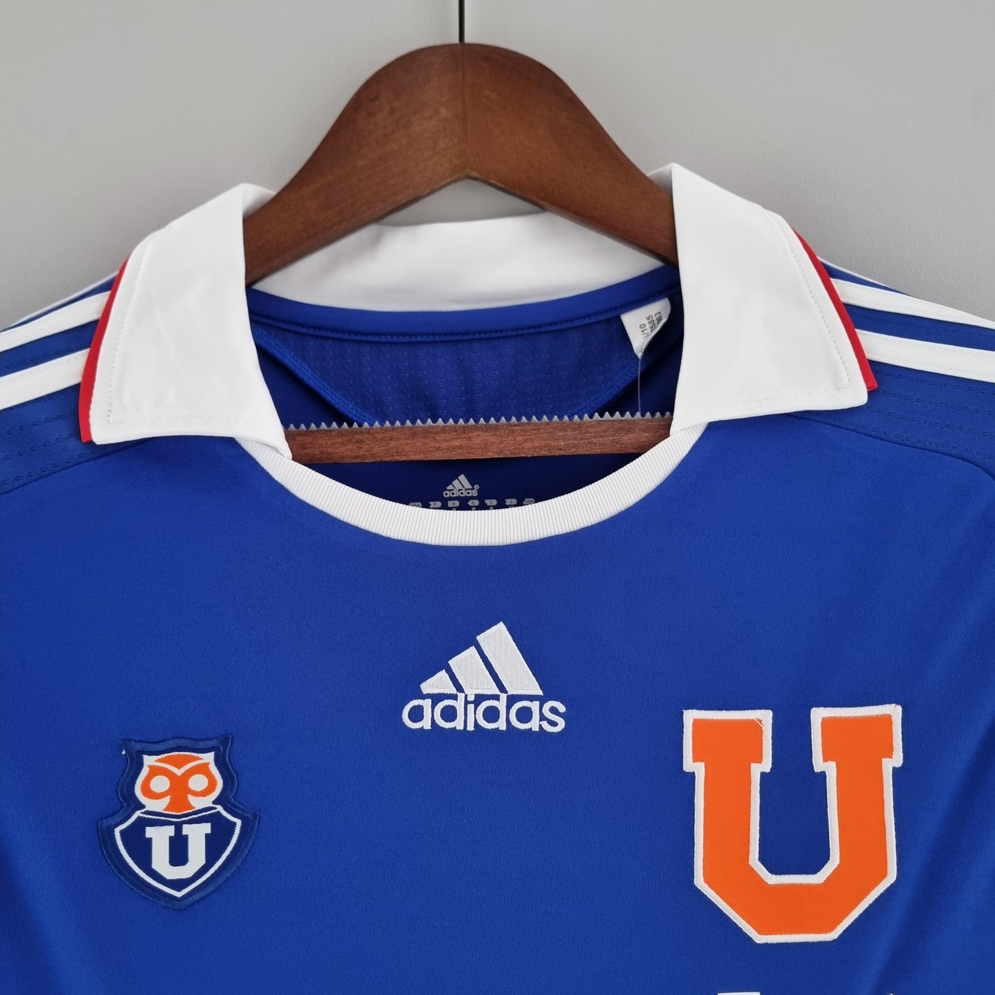 Camiseta Manga Larga Universidad de Chile 2011