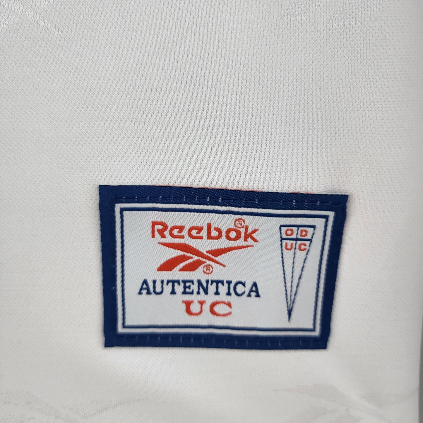 Camiseta Manga Larga  Universidad Católica 1998