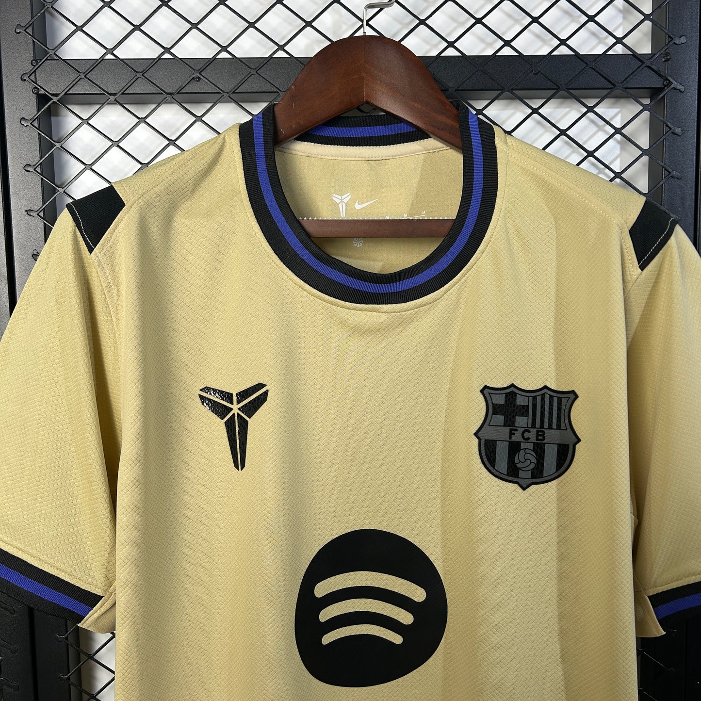 Camiseta Alternativa Visita Barcelona 25-26