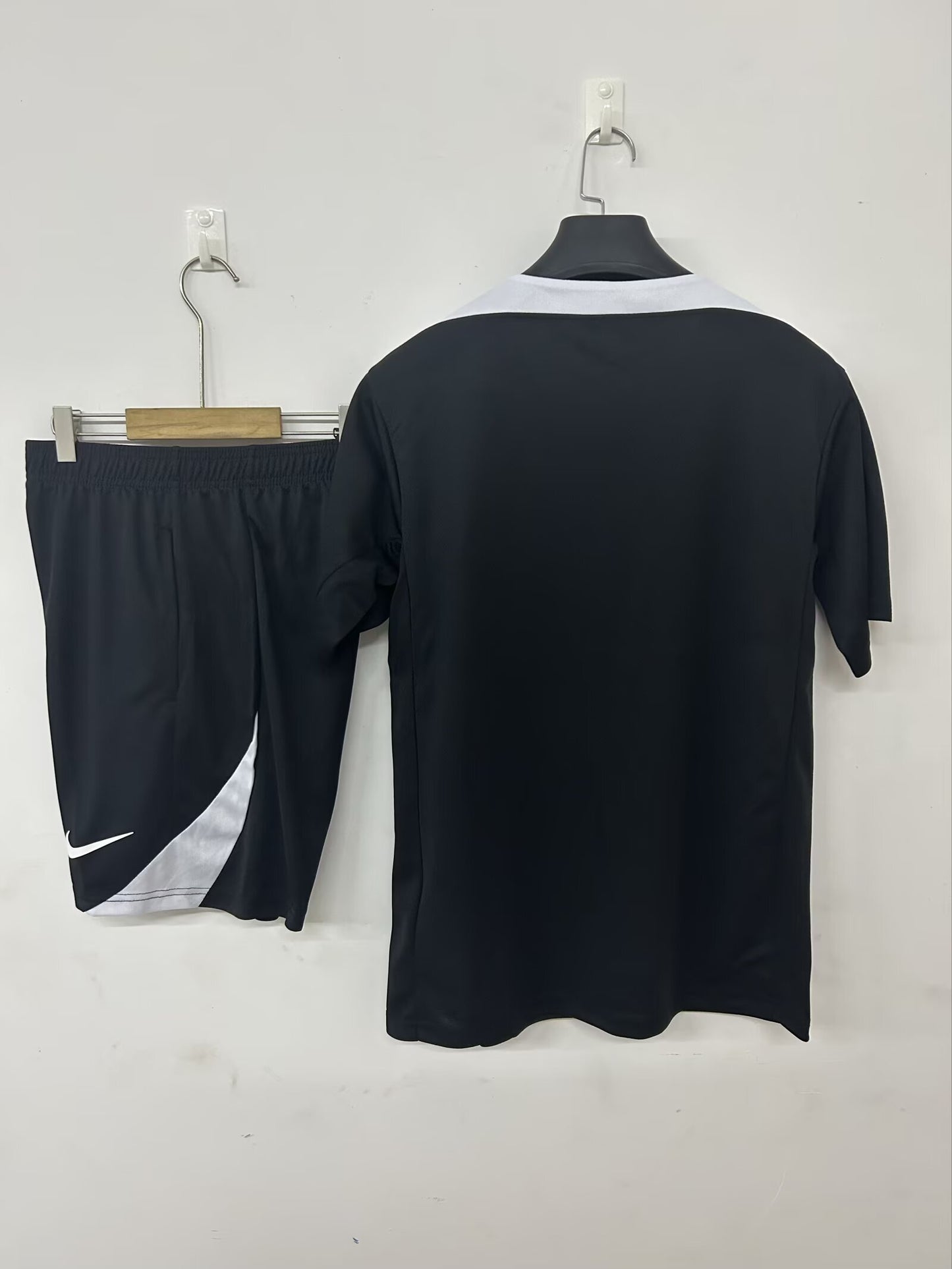 Conjunto de entrenamiento Negro 25-26 Brighton