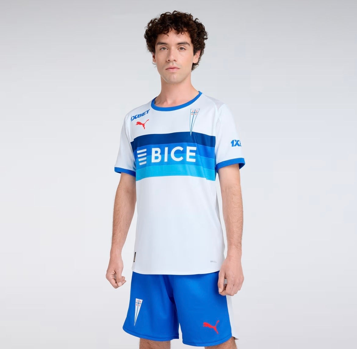Camiseta Local Universidad Católica 2026
