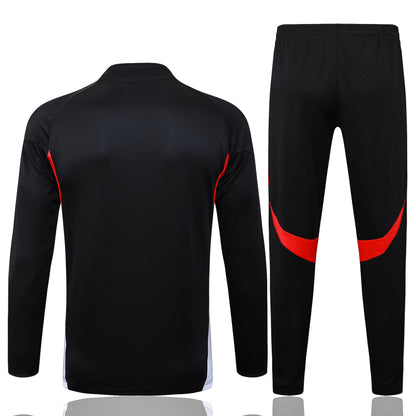 Conjunto de entrenamiento Poleron + Pantalon Bayern Munich 25-26