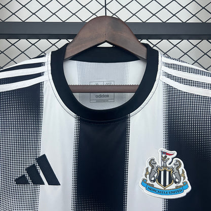 Camiseta Local Newcastle 25-26