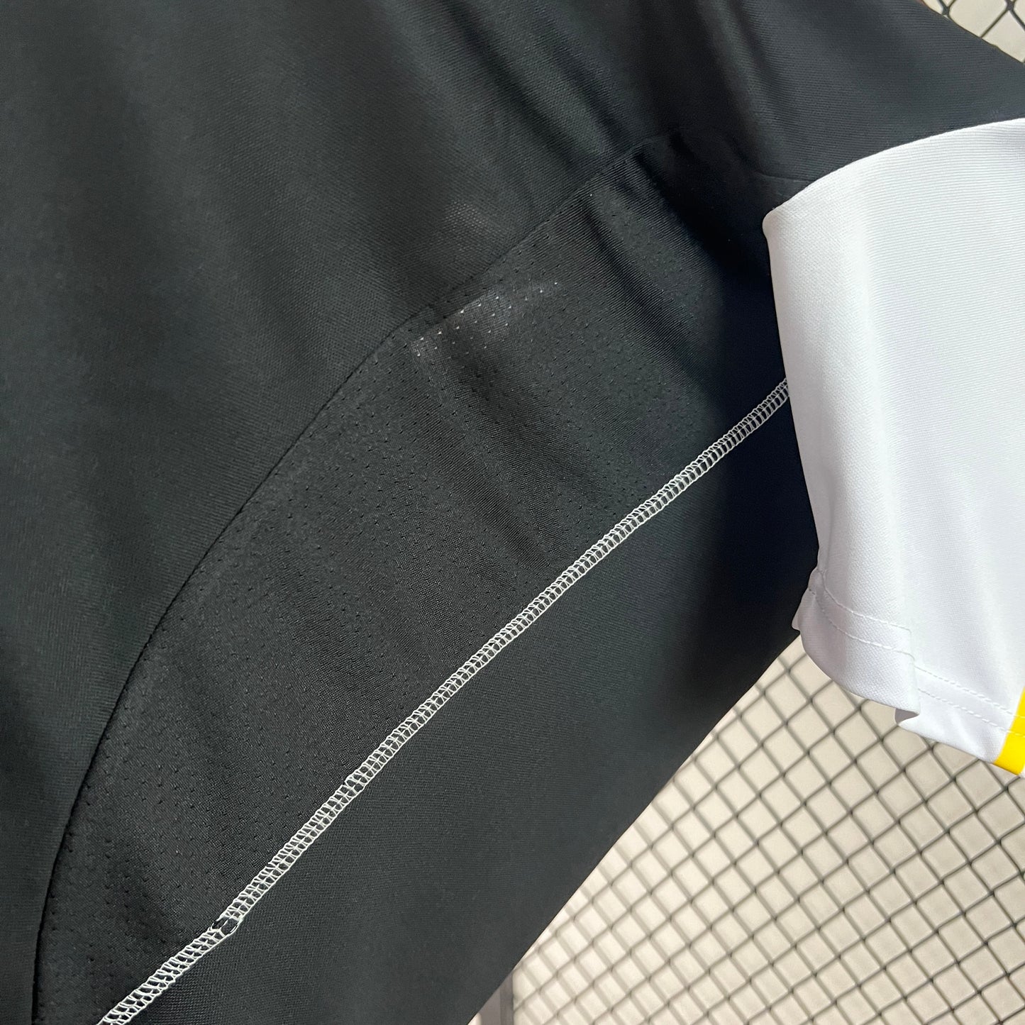 Camiseta Colo-Colo Entrenamiento 24-25