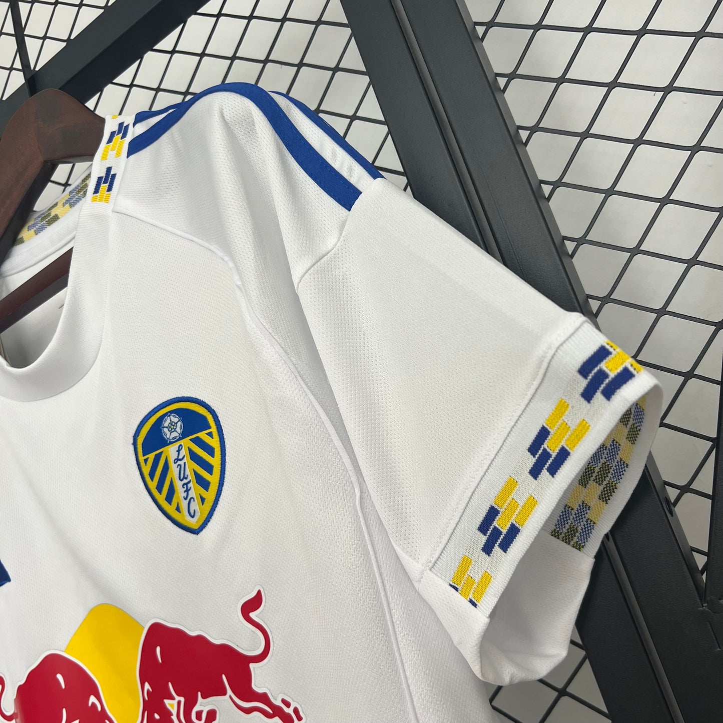 Camiseta Local Leeds United 25-26
